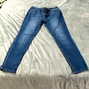 Womens skinny jeans